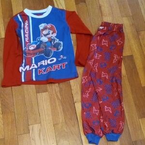 boys small 6/7 Mario Kart pj set